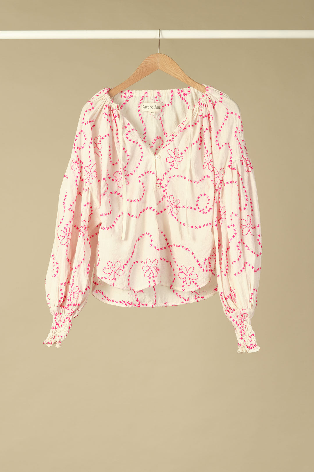 Almudena blouse - pink embroidery