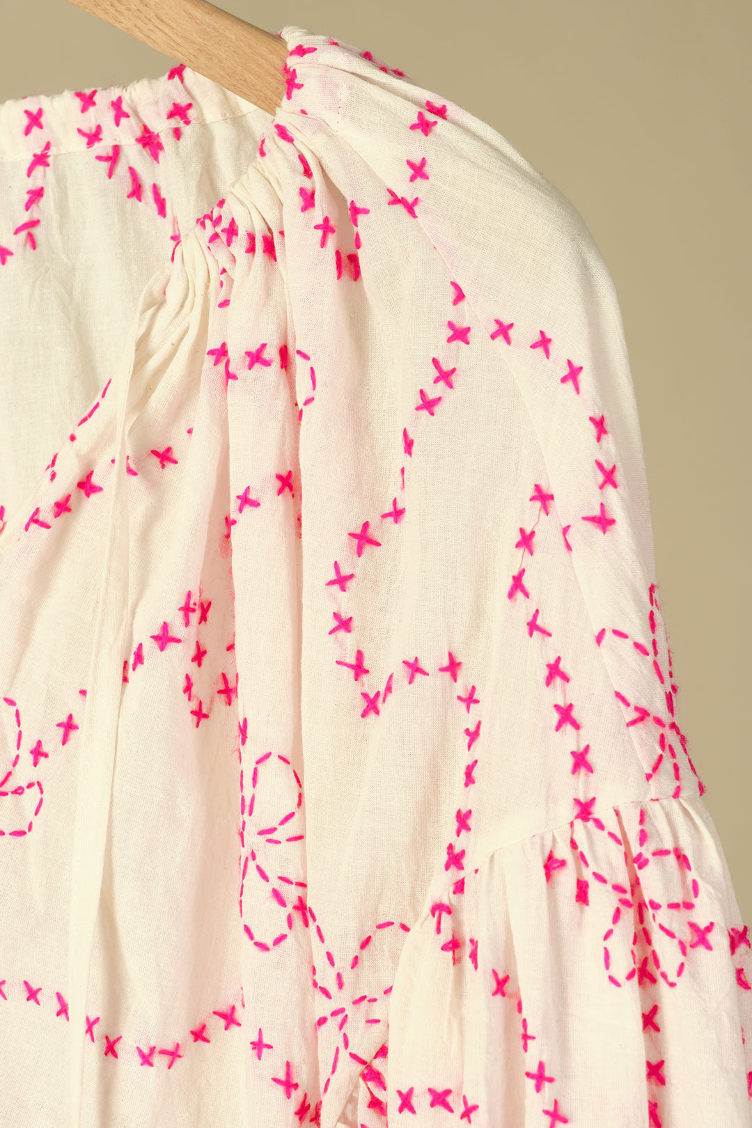 Almudena blouse - pink embroidery